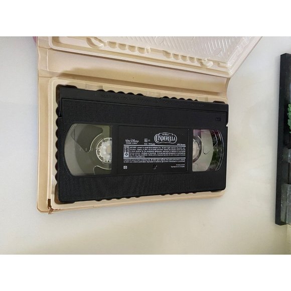 Walt Disney's Masterpiece Cinderella VHS Tape 1996 in Clamshell Very Good Cond - Picture 6 of 16